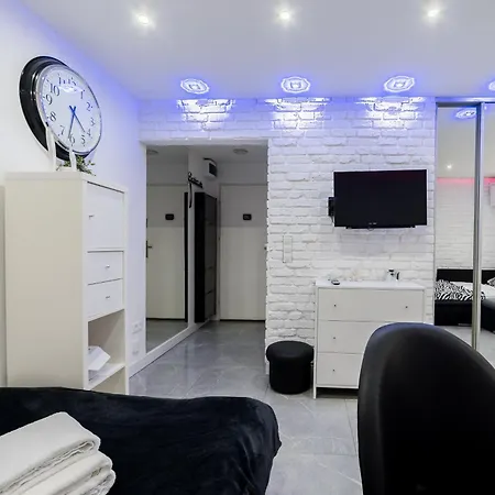 Wierzbiecice Comfort By Bookinghost *